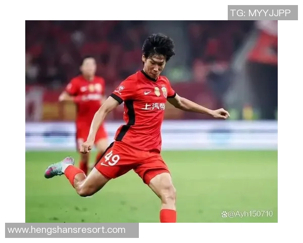 中国现役足球明星的风采与成就全景解析